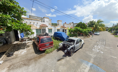 Casa en novena privada El Zapote, Cancún, Quintana Roo, México. ¡NO CRÉDITOS!
