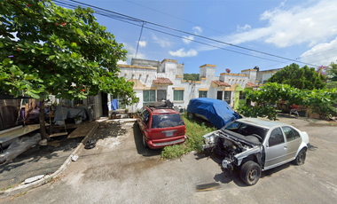 Casa en novena privada El Zapote, Cancún, Quintana Roo, México. ¡NO CRÉDITOS!