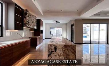 SE VENDE HERMOSA RESIDENCIA DE LUJO EN CAMPOS ELISEOS