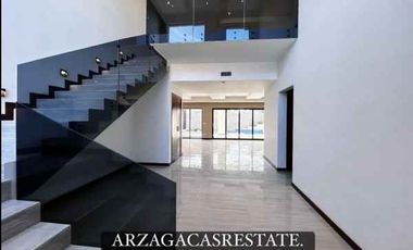SE VENDE HERMOSA RESIDENCIA DE LUJO EN CAMPOS ELISEOS