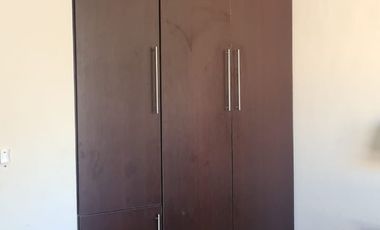 SE RENTA HERMOSA CASA TOTALMENTE AMUEBLADA EN FRACC MORETTO