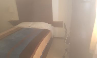 SE RENTA HERMOSA CASA TOTALMENTE AMUEBLADA EN FRACC MORETTO