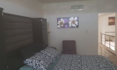 SE RENTA HERMOSA CASA TOTALMENTE AMUEBLADA EN FRACC MORETTO