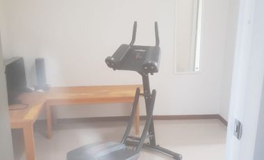 SE RENTA HERMOSA CASA TOTALMENTE AMUEBLADA EN FRACC MORETTO