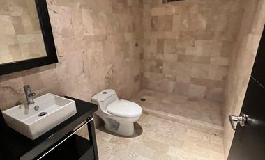 RENTO LOCAL CON EXCELENTE CONECTIVIDAD Y ENTORNO PROFESIONAL.