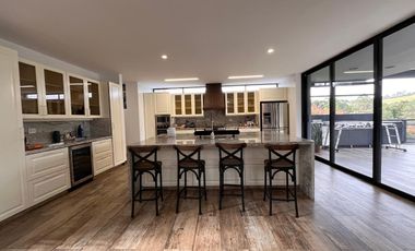 Casa en Arriendo en Alto de Palmas ,Envigado