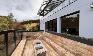 Casa en Arriendo en Alto de Palmas ,Envigado