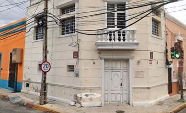 CASA SEMIAMUEBLADA TIPO LOFT CON ESPACIO POTENCIAL LOCAL MÉRIDA CENTRO