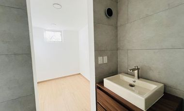 VENTA AMPLIO Y UBICADISIMO DEPARTAMENTO REMODELADO 10 MIN CU
