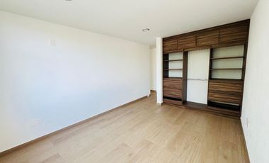 VENTA AMPLIO Y UBICADISIMO DEPARTAMENTO REMODELADO 10 MIN CU