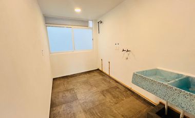 VENTA AMPLIO Y UBICADISIMO DEPARTAMENTO REMODELADO 10 MIN CU