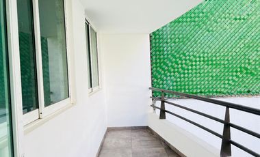 VENTA AMPLIO Y UBICADISIMO DEPARTAMENTO REMODELADO 10 MIN CU