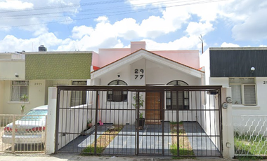 Estrena esta propiedad ubicada en la Colonia  Viveros del Valle, Zapopan, Jal. A un precio de remate.