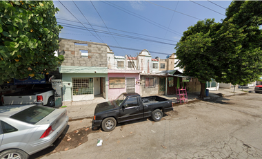 Casa en paseo Canal de San Antonio, Rincón del Pedregal, Torreón, Coahuila, México. ¡NO CRÉDITOS!