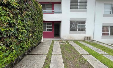 RENTA DEPARTAMENTO 2 RECÁMARAS, ESTUDIO, PLANTA BAJA, RINCONES DEL PARQUE, 2 AUTOS