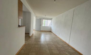 RENTA DEPARTAMENTO 2 RECÁMARAS, ESTUDIO, PLANTA BAJA, RINCONES DEL PARQUE, 2 AUTOS
