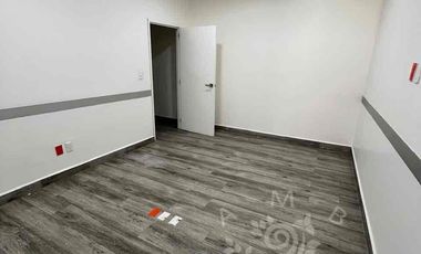 SÚPER UBICADA OFICINA EN RADIATAS BOSQUES DE LAS LOMAS