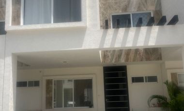 Casa Amueblada en renta en Residencial La Joya Marfil en Playa del Carmen