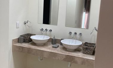 Casa Amueblada en renta en Residencial La Joya Marfil en Playa del Carmen