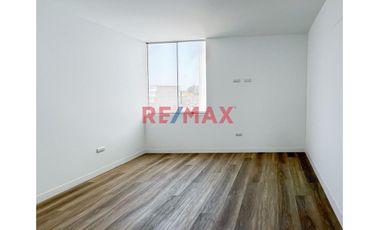 Venta De Exclusivos Departamentos En Mayorazgo - Ate