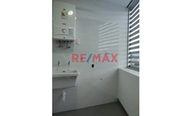 Venta De Exclusivos Departamentos En Mayorazgo - Ate
