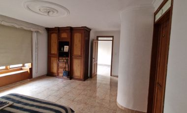 ARRIENDO CASA COMERCIAL EN EL BARRIO SANTA TERESITA