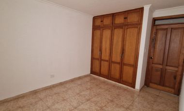 ARRIENDO CASA COMERCIAL EN EL BARRIO SANTA TERESITA