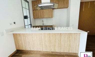 Casa Esquinera en Arriendo – Unidad Cerrada con Zona Verde