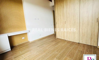 Casa Esquinera en Arriendo – Unidad Cerrada con Zona Verde