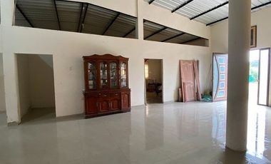 Galpón para criadero de pollos EN SANTA ROSA