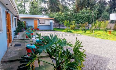 Leon Propiedades arrienda casa en sector Cuyuncavi, Curacaví.