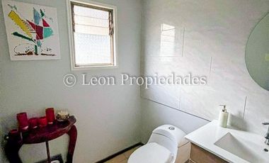 Leon Propiedades arrienda casa en sector Cuyuncavi, Curacaví.