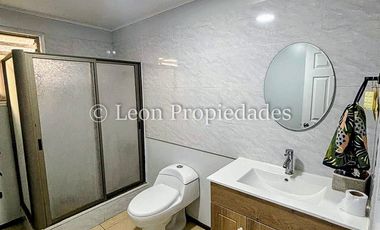 Leon Propiedades arrienda casa en sector Cuyuncavi, Curacaví.