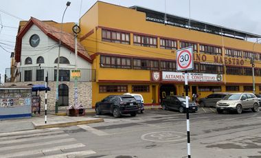 ¡Oportunidad en esquina! Terreno de 252 m² en Cedros de Villa, a ½ cdra. de parque – ideal proyecto o remodelación
