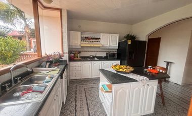 VENDO CASA CAMPESTRE CONJUNTO ALCAPARROS CHIA CUNDINAMARCA.