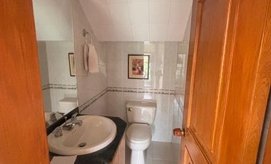 VENDO CASA CAMPESTRE CONJUNTO ALCAPARROS CHIA CUNDINAMARCA.