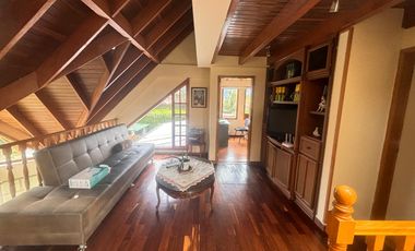 VENDO CASA CAMPESTRE CONJUNTO ALCAPARROS CHIA CUNDINAMARCA.