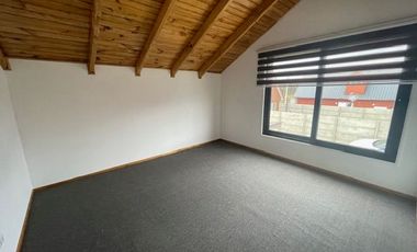 Arriendo casa soleada sin amoblar, sector Parque Fundadores, Puerto Montt.