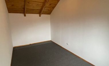 Arriendo casa soleada sin amoblar, sector Parque Fundadores, Puerto Montt.