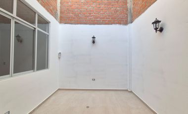 VENTA DE CASA EN URBANIZACIÓN LOS SAUCES CERCA DE LA UNIVERSIDAD SIPÁN