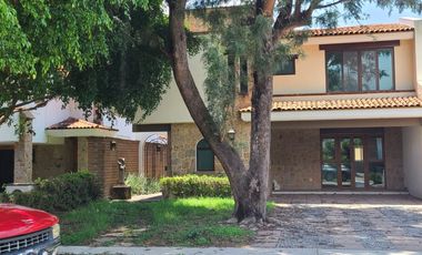 CASA EN RENTA, VALLE REAL, ZAPOPAN