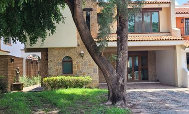 CASA EN RENTA, VALLE REAL, ZAPOPAN