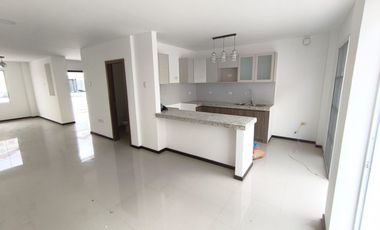 Arriendo casa de estreno Vía a la Costa Terra Nostra et Belaterra