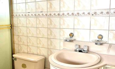 LOMAS DE URDESA-TERRAZA-VENTANALES-GARAGE DOS CARROS PUERTAS ELECTRICAS