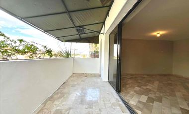 LOMAS DE URDESA-TERRAZA-VENTANALES-GARAGE DOS CARROS PUERTAS ELECTRICAS