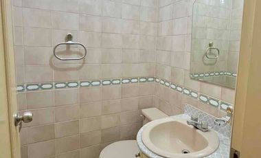 LOMAS DE URDESA-TERRAZA-VENTANALES-GARAGE DOS CARROS PUERTAS ELECTRICAS