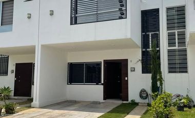 CASA EN VENTA EN SOFIA HABITAT