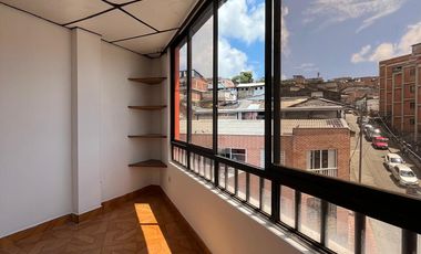 ARRIENDO APARTAMENTO EN EL TERMINAL ANTIGUO CERCA AL CENTRO DE MANIZALES