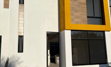 casa en Renta en Fracc Provenza zona industrial
