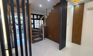 2 Storey Triplex Townhouse for Sale in Moonwalk Village Las Pinas - JB